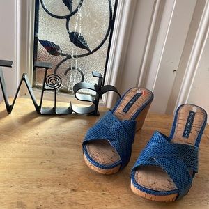 Never worn bandolier cork 5.5 women’s shoes